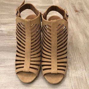 4 inch Beige Cutout Heels